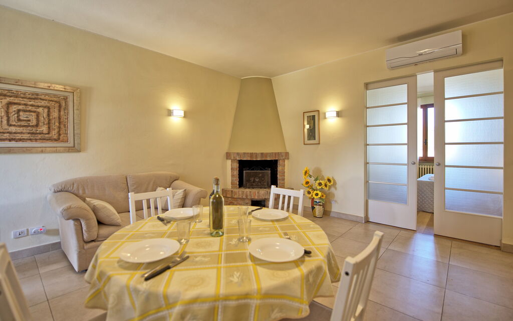 Casa Rossa - : Dining Room, Kitchen