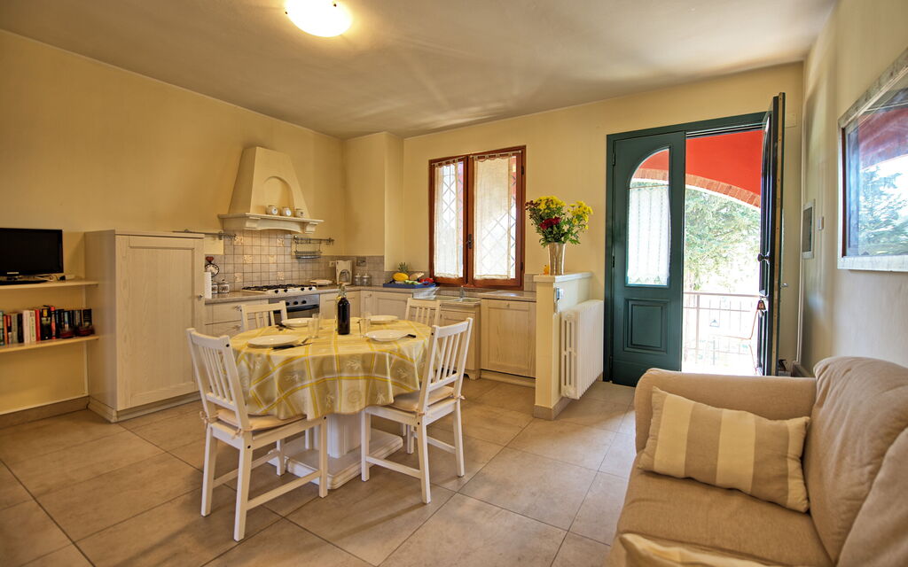 Casa Rossa - : Dining Room, Kitchen