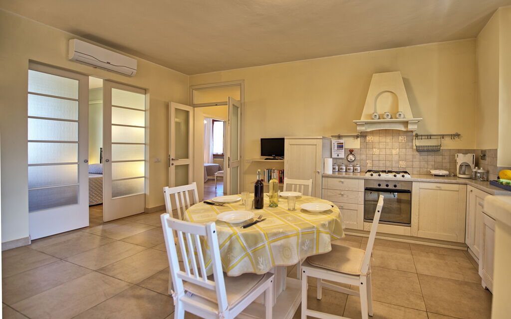 Casa Rossa - : Dining Room, Kitchen