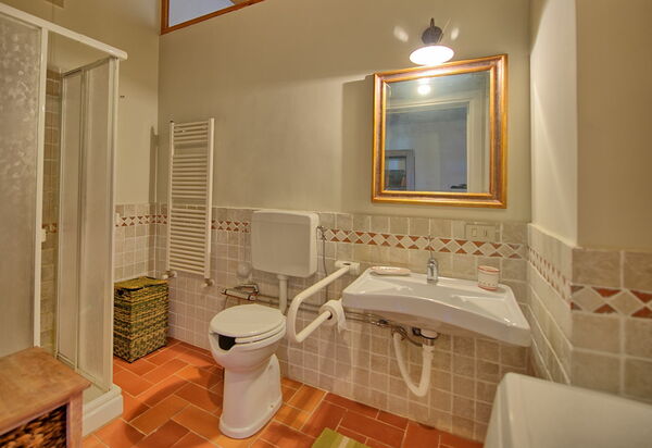 Pozzo Dei Desideri: Ванная комната