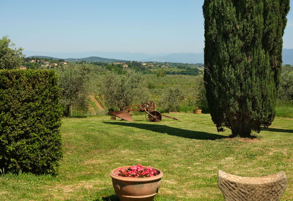 Pozzo Dei Desideri: Взгляды, Открытый, Сад, Экстерьеры