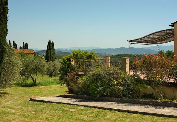 Pozzo Dei Desideri: Открытый, Сад, Экстерьеры