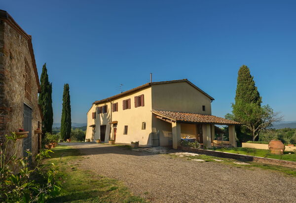Pozzo Dei Desideri: Главный вход, Открытый, Экстерьеры