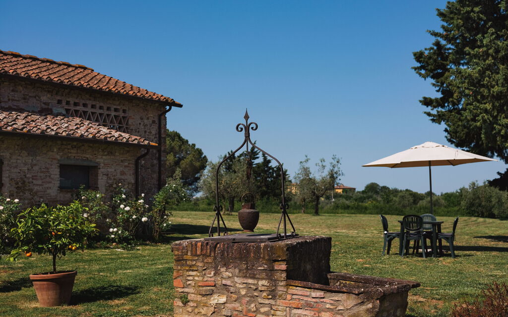 Pozzo Dei Desideri: all'aperto, Esterni, Giardino