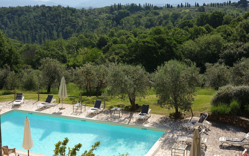 Pozzo Dei Desideri: all'aperto, Esterni, Piscina