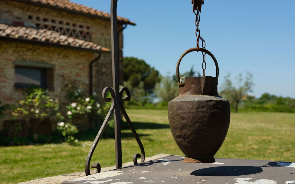Pozzo Dei Desideri: all'aperto, Esterni, Giardino