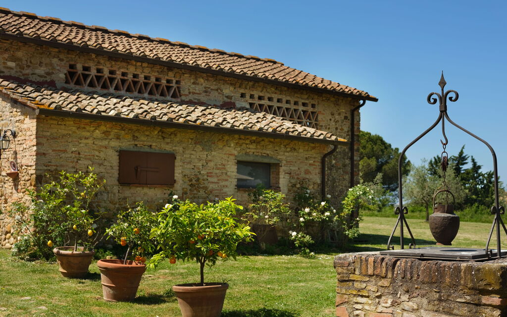 Pozzo Dei Desideri: all'aperto, Esterni, Giardino