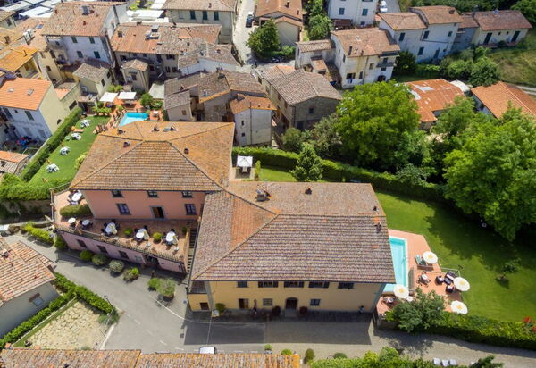 Palazzo a Greve: Extérieur