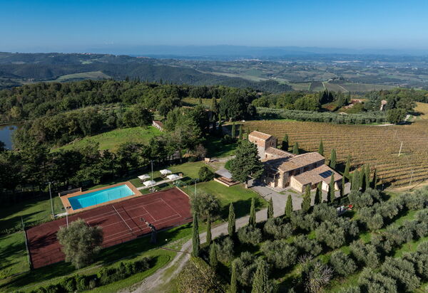 Villa Simone: Ansichten, Draussen