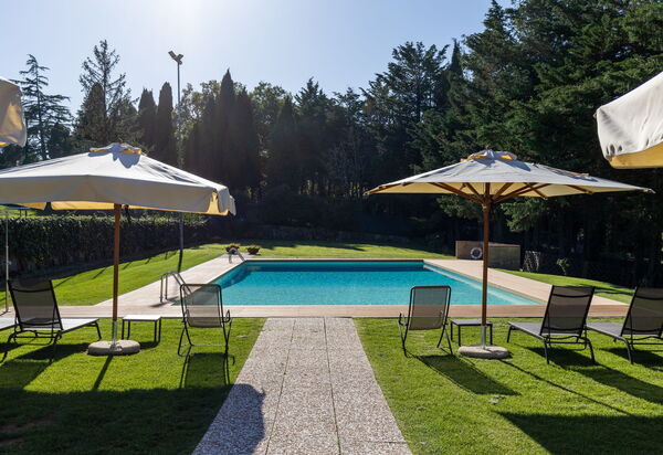 Villa Simone: Draussen, Garten, Schwimmbad