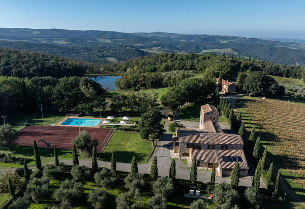 Villa Simone: Ansichten, Draussen