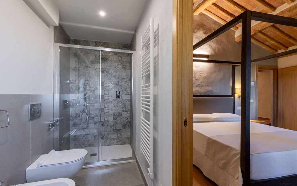 Villa Simone: Bathroom, Bedroom