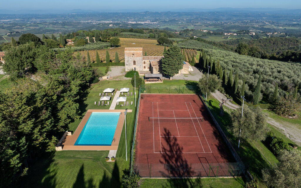 Villa Simone: Outdoor, Scenic View