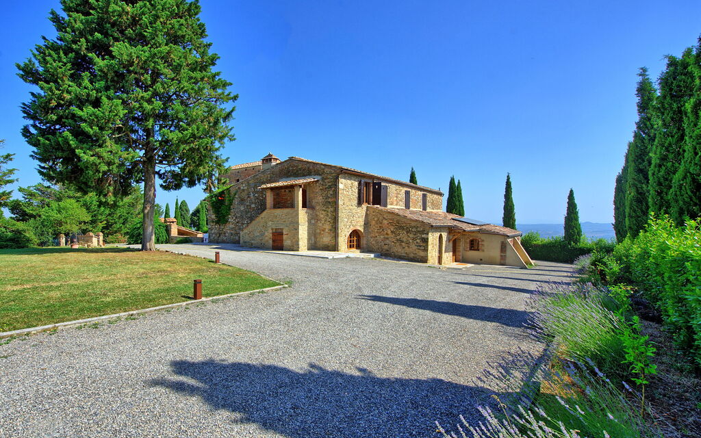 Villa Simone: Balcony / Terrace / Patio, Building Exterior, Garden, Main Entrance, Outdoor