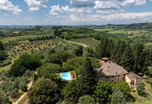 Villa Orchidea: Ansichten, Schwimmbad