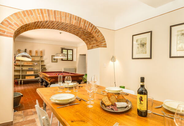 Villa Orchidea: Esszimmer