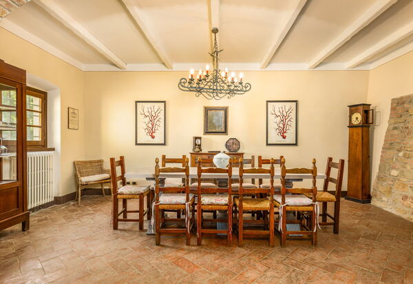 Villa Orchidea: Esszimmer