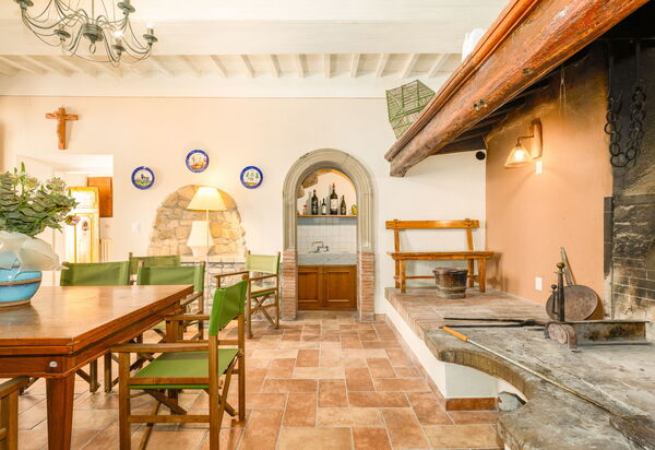 Villa Orchidea: Esszimmer