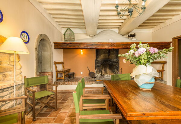 Villa Orchidea: Esszimmer