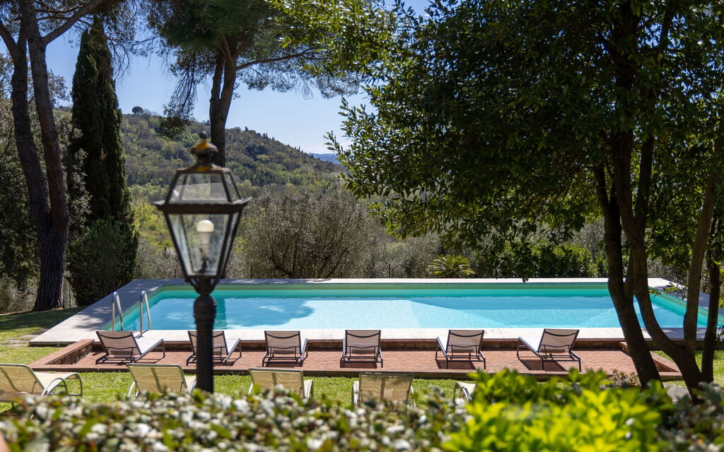 Villa Orchidea: бассейн, Открытый, Сад