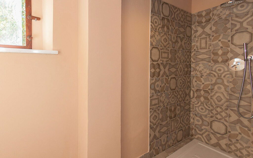 Montegufoni - : Baderom