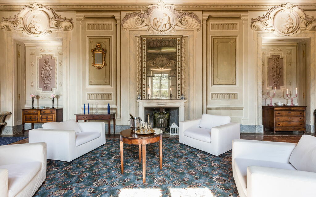 Montegufoni - : Гостиная, Столовая