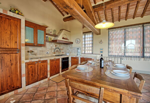 I Glicini: Esszimmer, Küche, Wohnzimmer