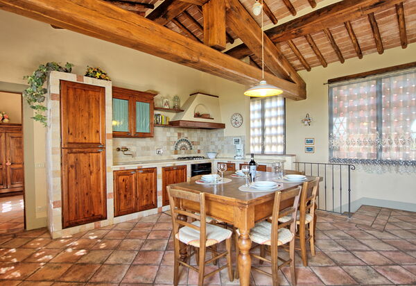 I Glicini: Esszimmer, Küche, Wohnzimmer