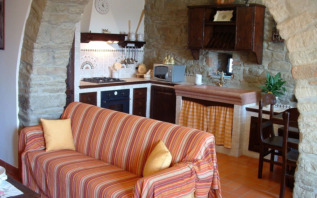 Casa Ivan: Dining Room, Kitchen, Living Room