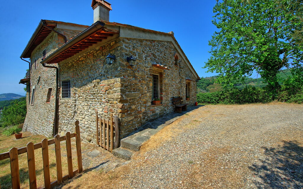 Poggio Conca: Esterni, Giardino