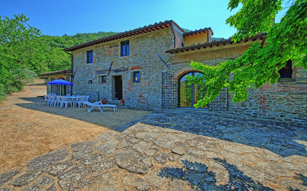 Poggio Conca: Esterni, Giardino