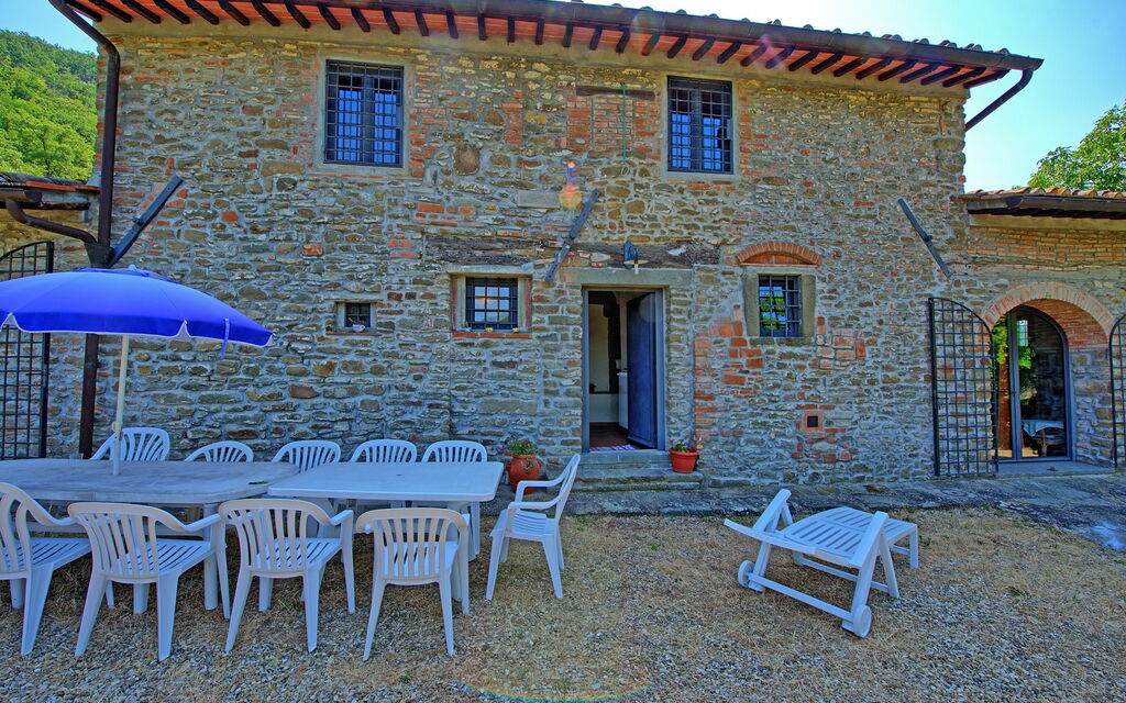 Poggio Conca: Esterni, Giardino