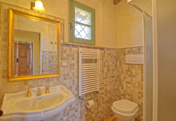 Castelmuzio: Ванная комната