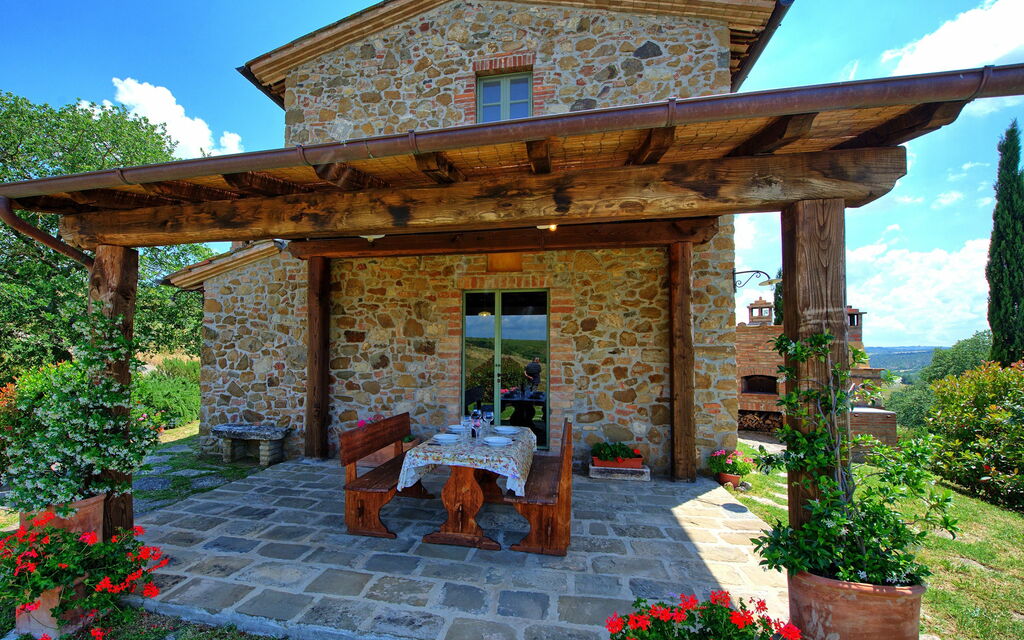 Castelmuzio: Balcony / Terrace / Patio, Outdoor