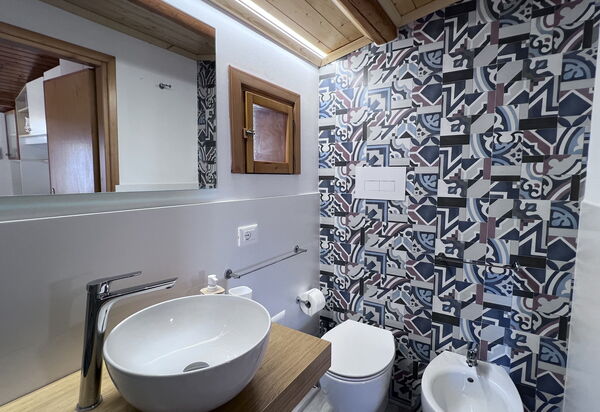 Castellammare: Badkamer