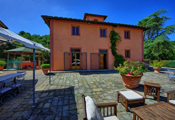 Casa Scopeti: Extérieurs