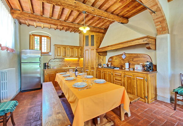 Casa Scopeti: Cuisine, Salle à manger