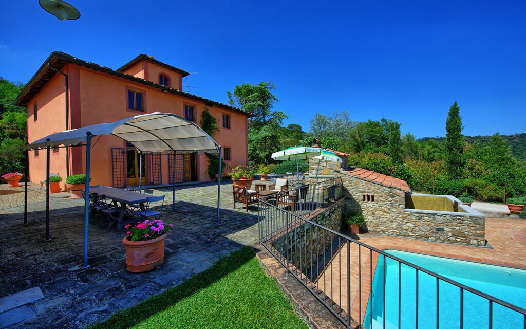 Casa Scopeti: Building Exterior, Garden, Pool