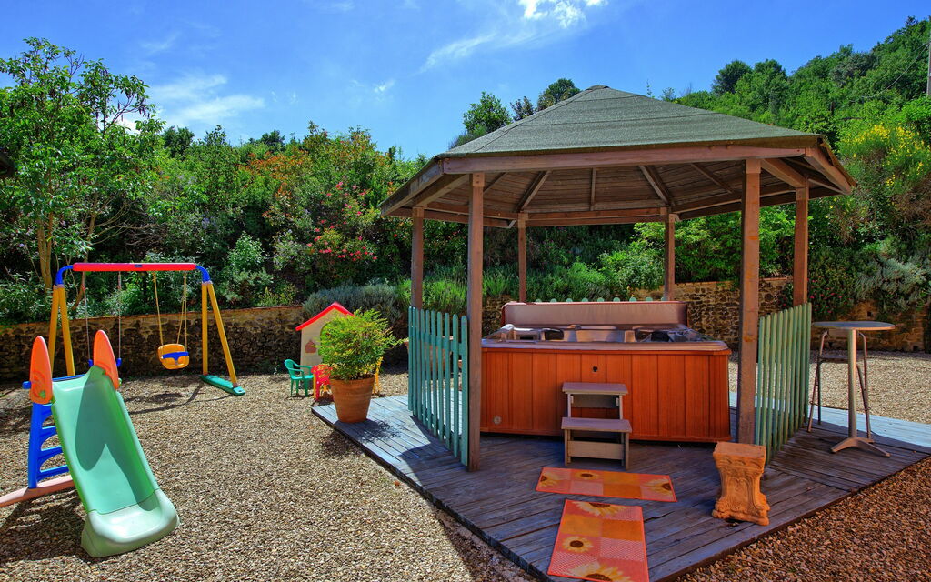 Casa Scopeti: Building Exterior