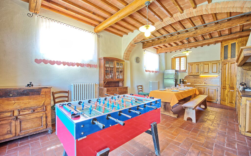 Casa Scopeti: Dining Room, Kitchen, Living Room