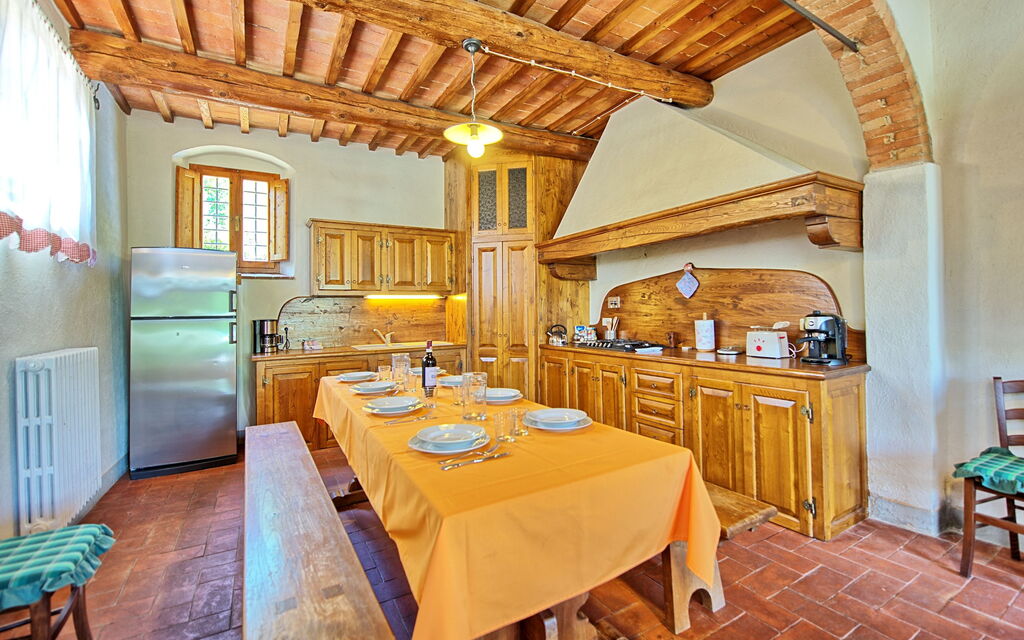 Casa Scopeti: Dining Room, Kitchen