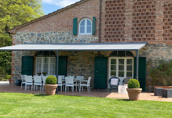 Villa Fontine: Été, Extérieur, Jardin