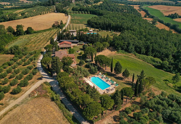 Montelopio: bassin, Vues