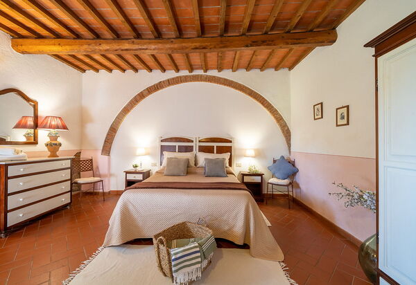 Montelopio: chambre à coucher