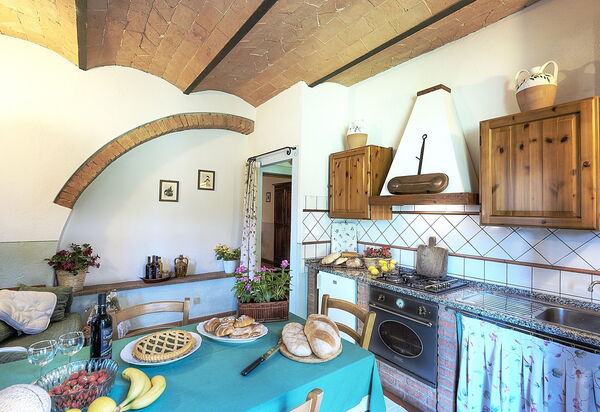 Montelopio: Cuisine, Salle à manger