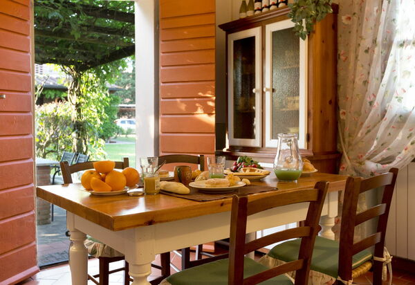 Montelopio: Extérieur