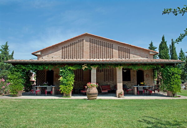 Montelopio: Extérieurs, Jardin