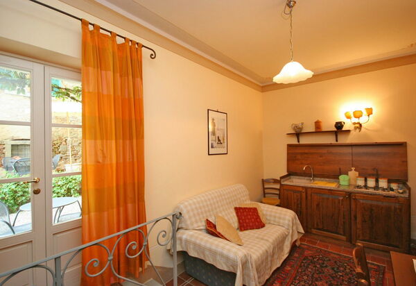 Santo Agostino: Frokostlokale, Køkken, Stue