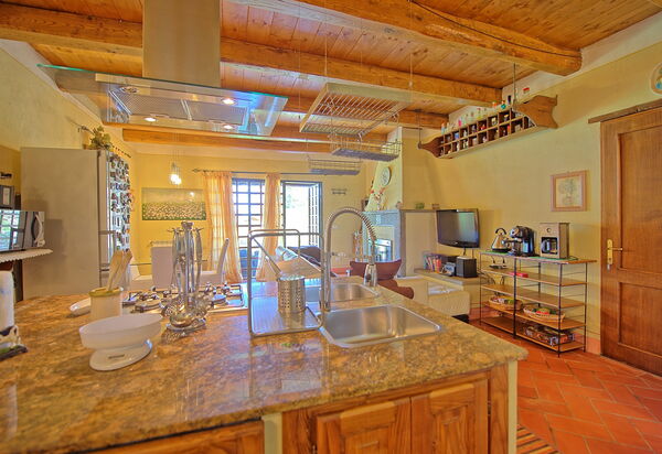 Villa Margherita: Frokostlokale, Køkken, Stue