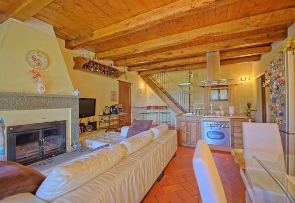 Villa Margherita: Frokostlokale, Køkken, Stue